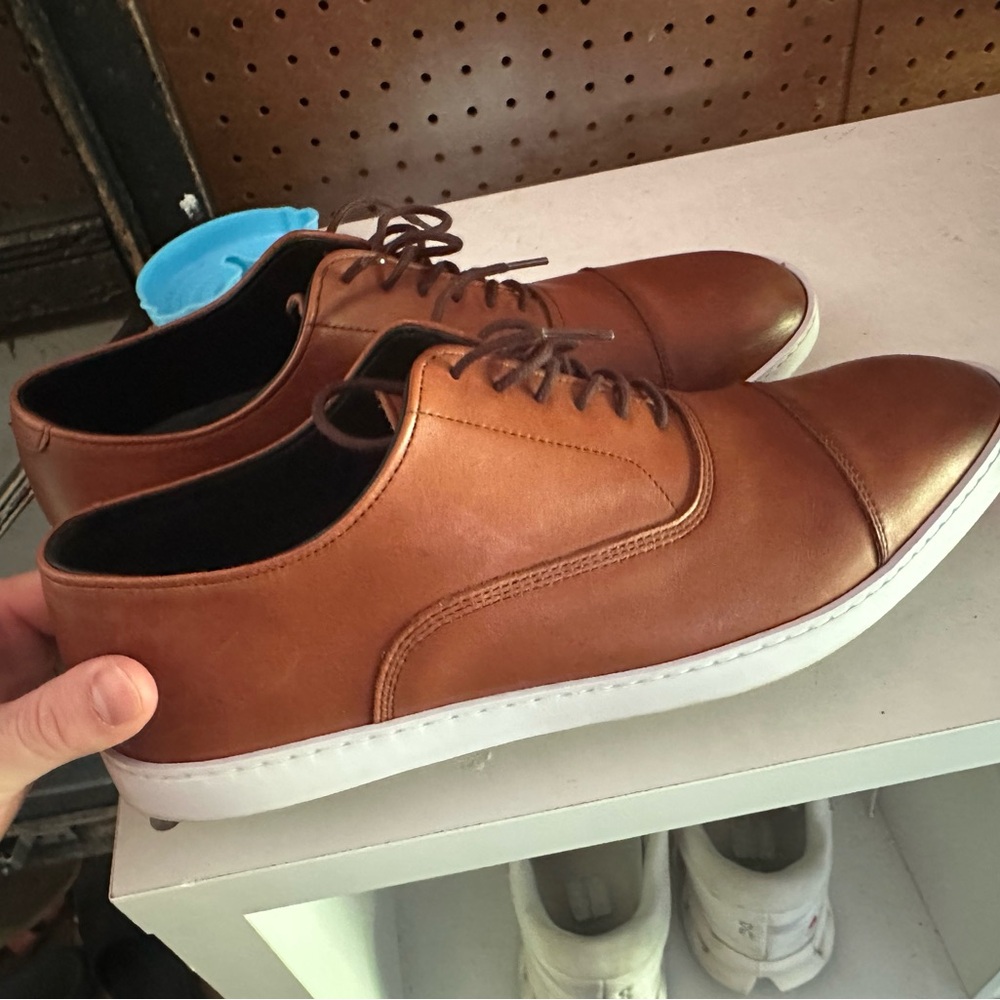 Allen Edmonds Tan Leather Oxfords